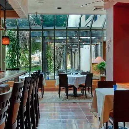 Hilton Concord 
